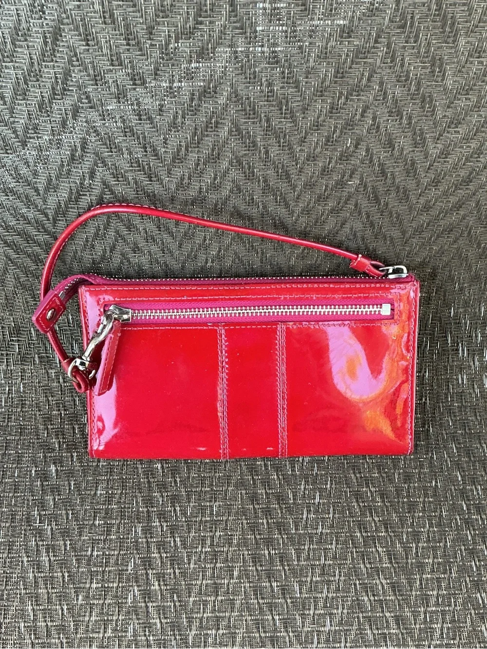 Coach Julia Red Patent Leather Clutch Wristlet Wallet
